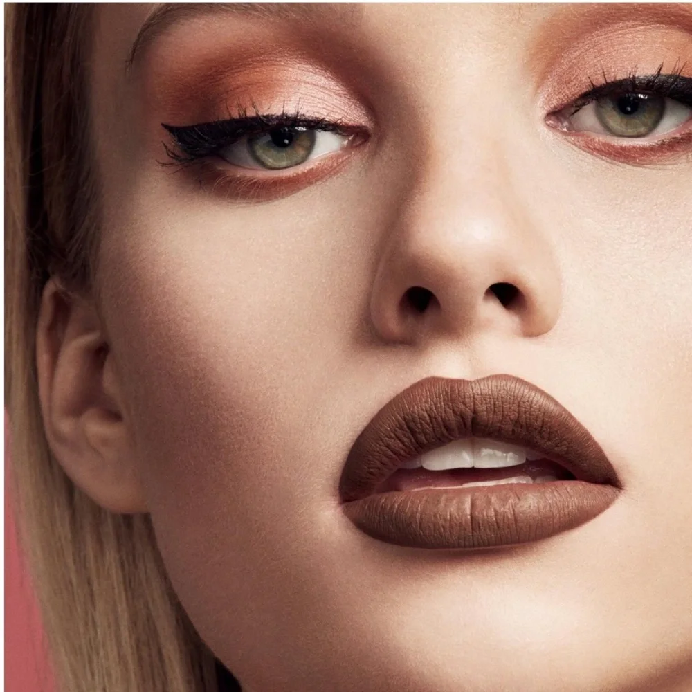 Fenty Beauty Stunna Lip Paint Longwear Lip Color “Unveil”